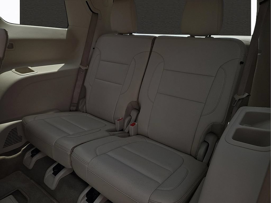 Used 2020 GMC Acadia Denali FWD image 9