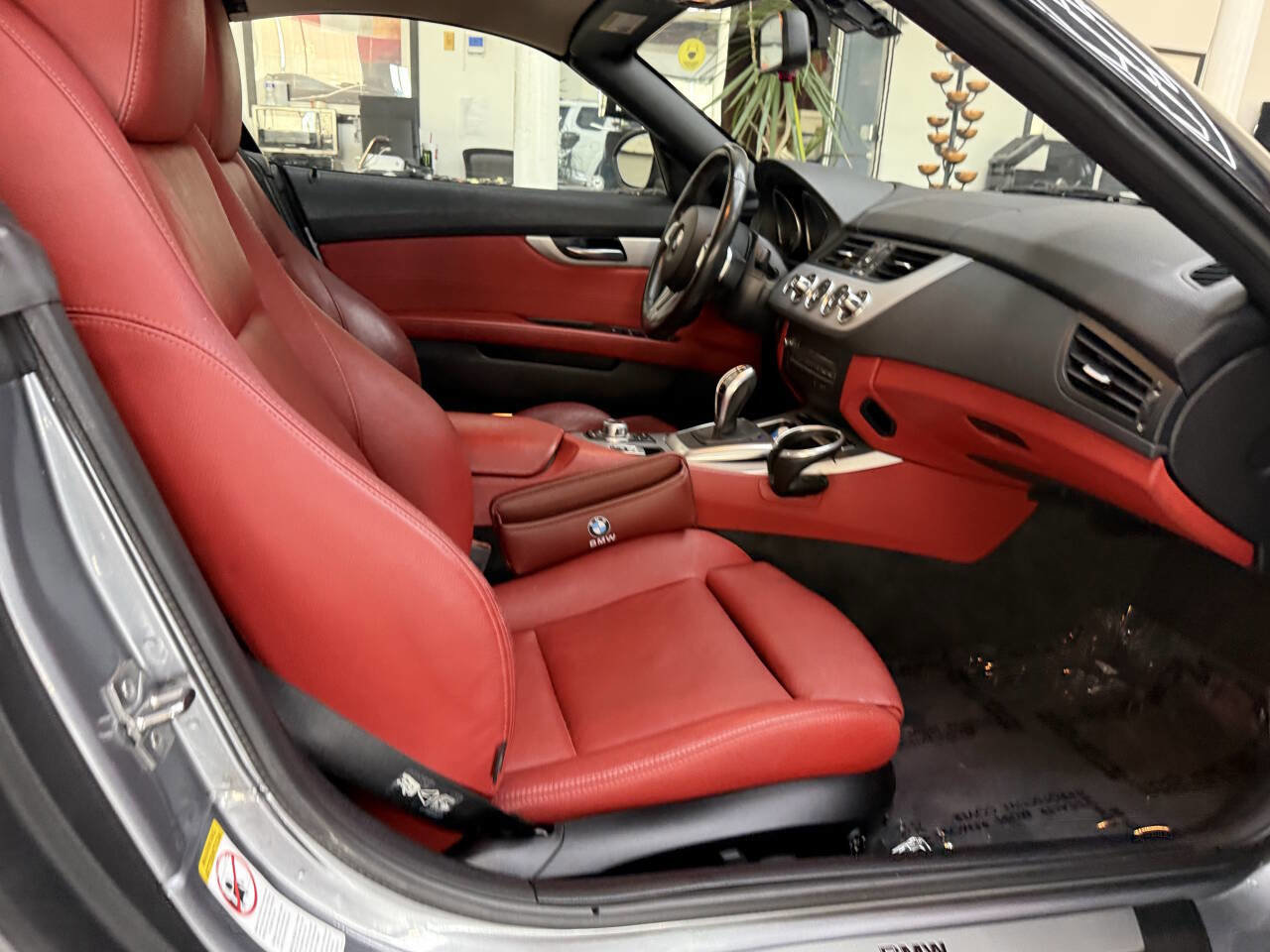 Used 2009 BMW Z4 sDrive35i RWD image 12