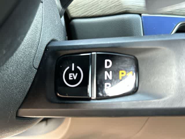Used 2024 Kia EV9 Land AWD/4WD image 11