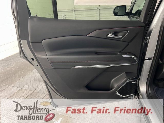 New 2026 Chevrolet Traverse RS w/ LPO, Floor Liner Package FWD image 34