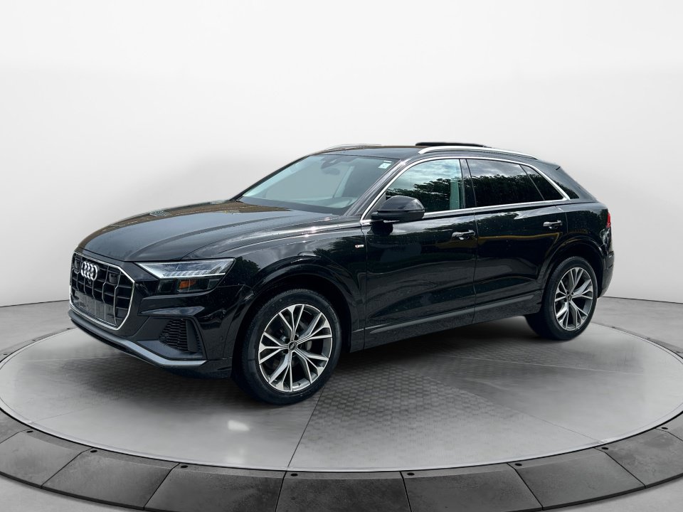 Used 2023 Audi Q8 Premium Plus AWD/4WD image 3