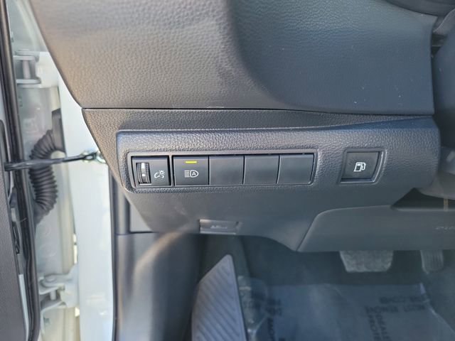 Used 2025 Toyota Corolla LE image 13