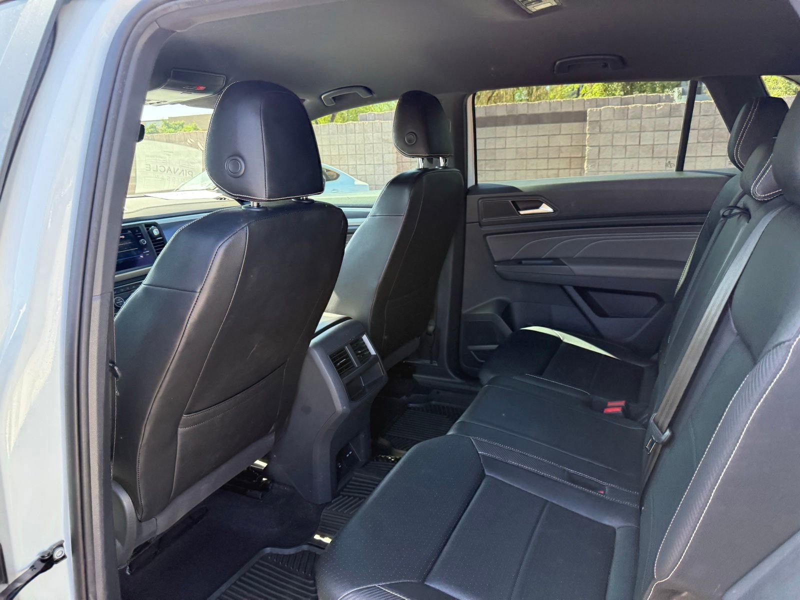 Used 2021 Volkswagen Atlas Cross Sport SE w/ V6 Towing Package FWD image 11