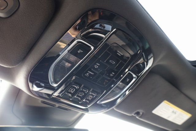 New 2025 Maserati Grecale Modena image 23