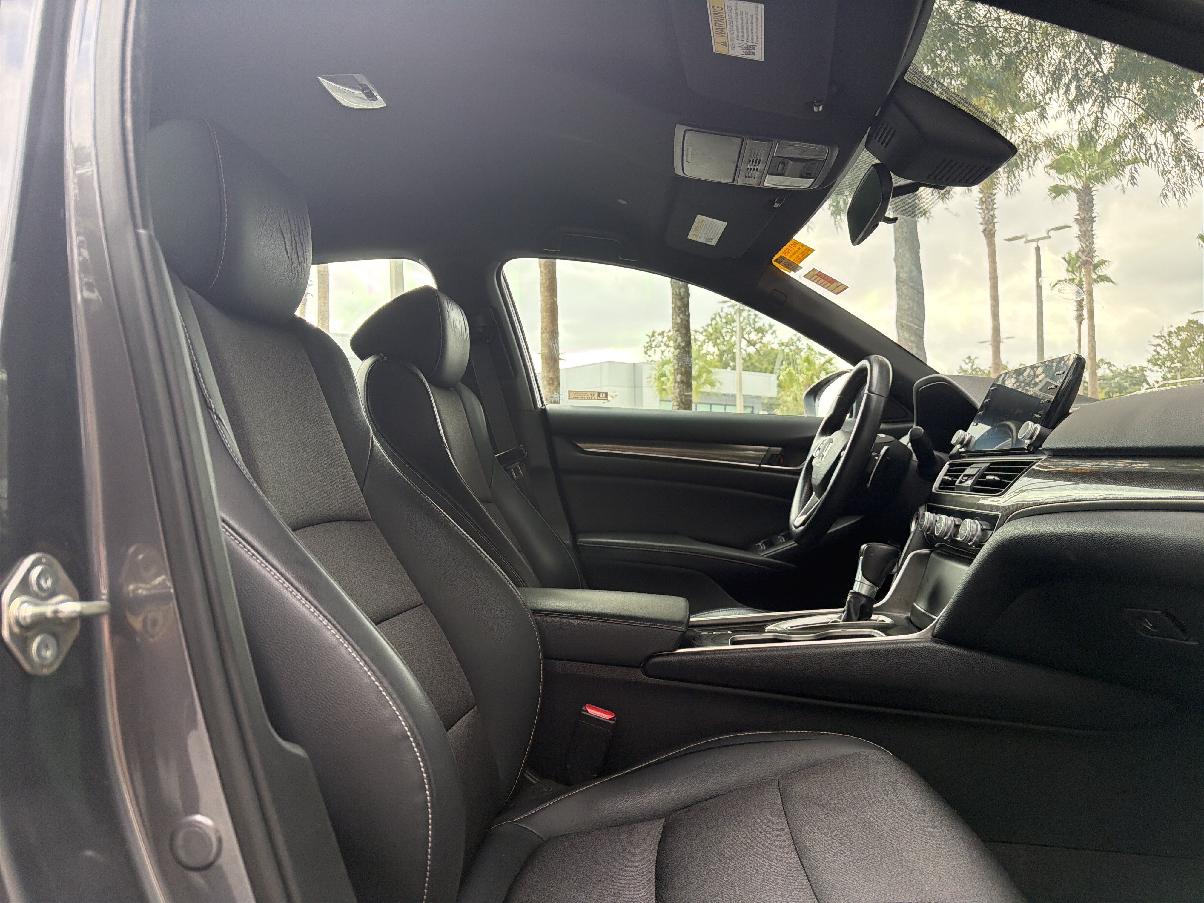 Used 2018 Honda Accord Sport image 40