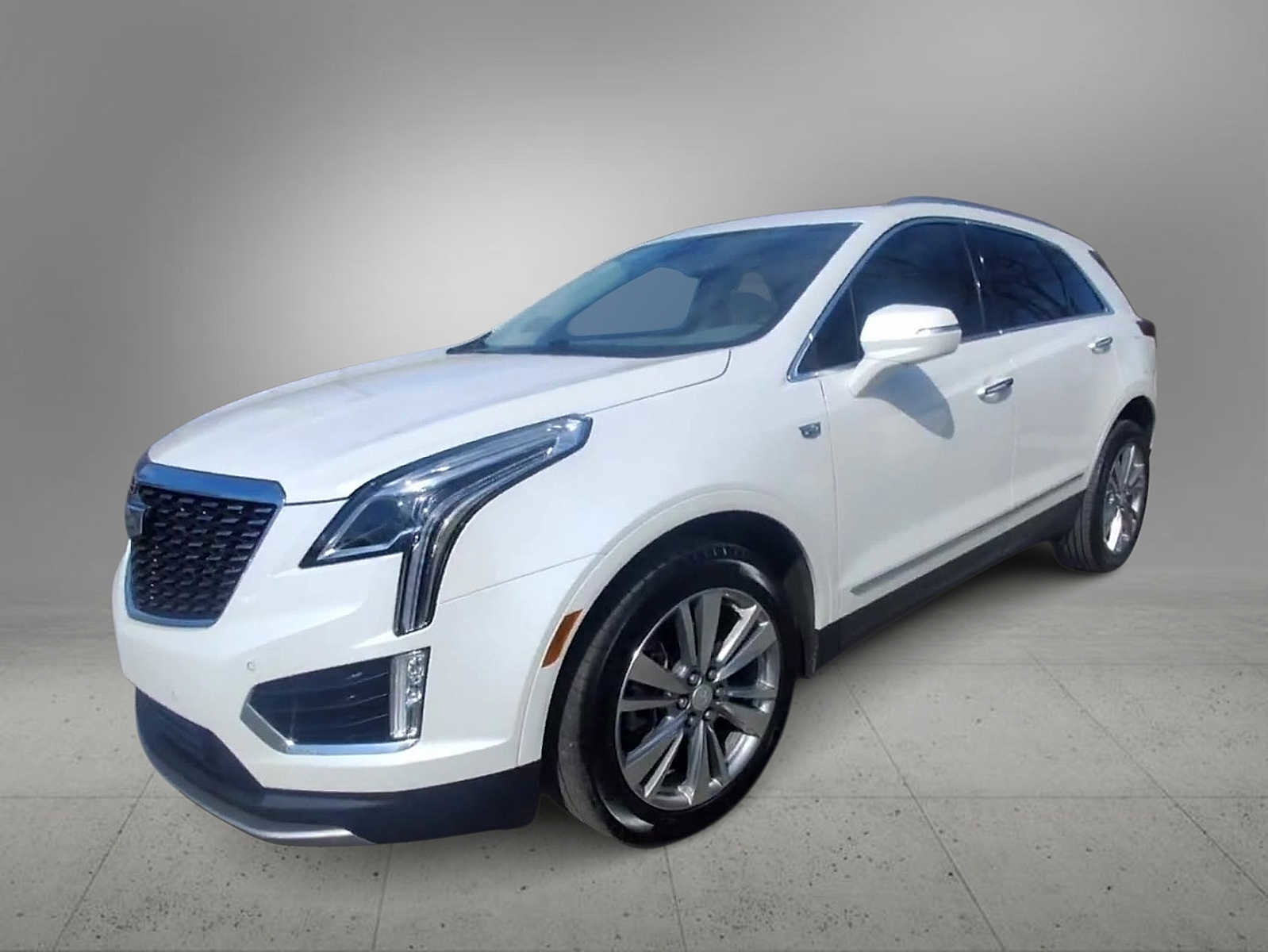 Used 2024 Cadillac XT5 Premium Luxury image 4