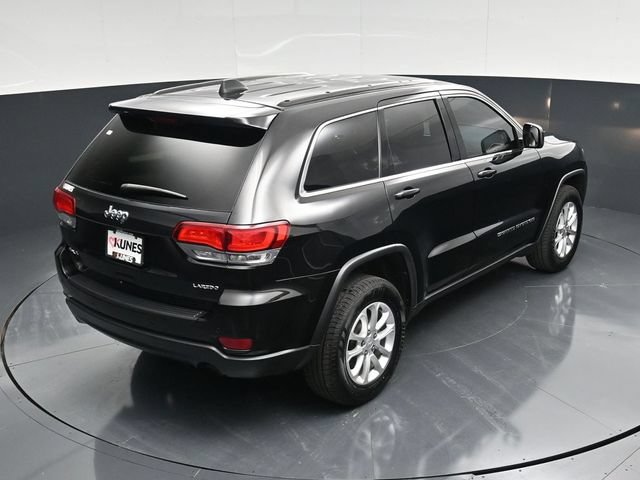 Certified 2022 Jeep Grand Cherokee Laredo E AWD/4WD image 40