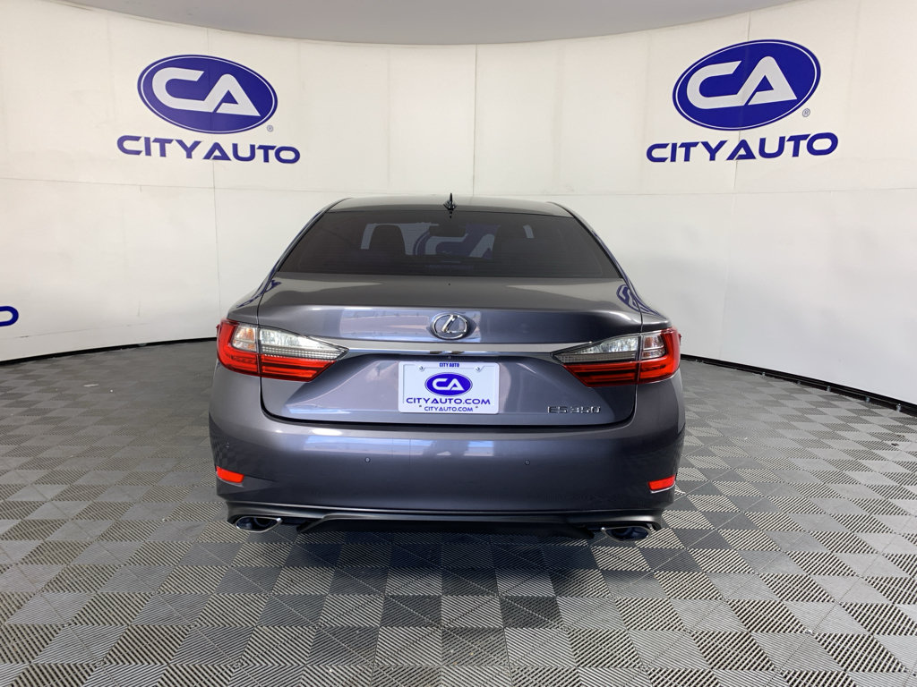Used 2018 Lexus ES 350 w/ Navigation System Package FWD image 4