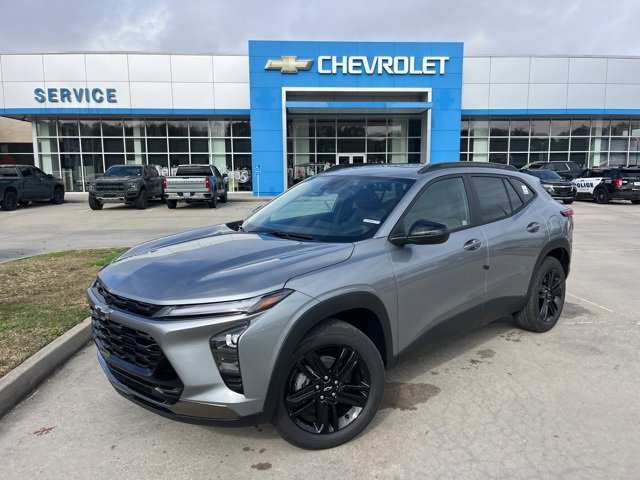 New 2026 Chevrolet Trax ACTIV w/ Sunroof Package image 2