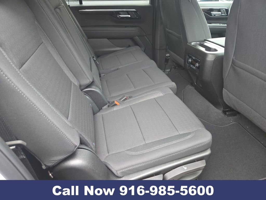 New 2026 Chevrolet Suburban LS image 31