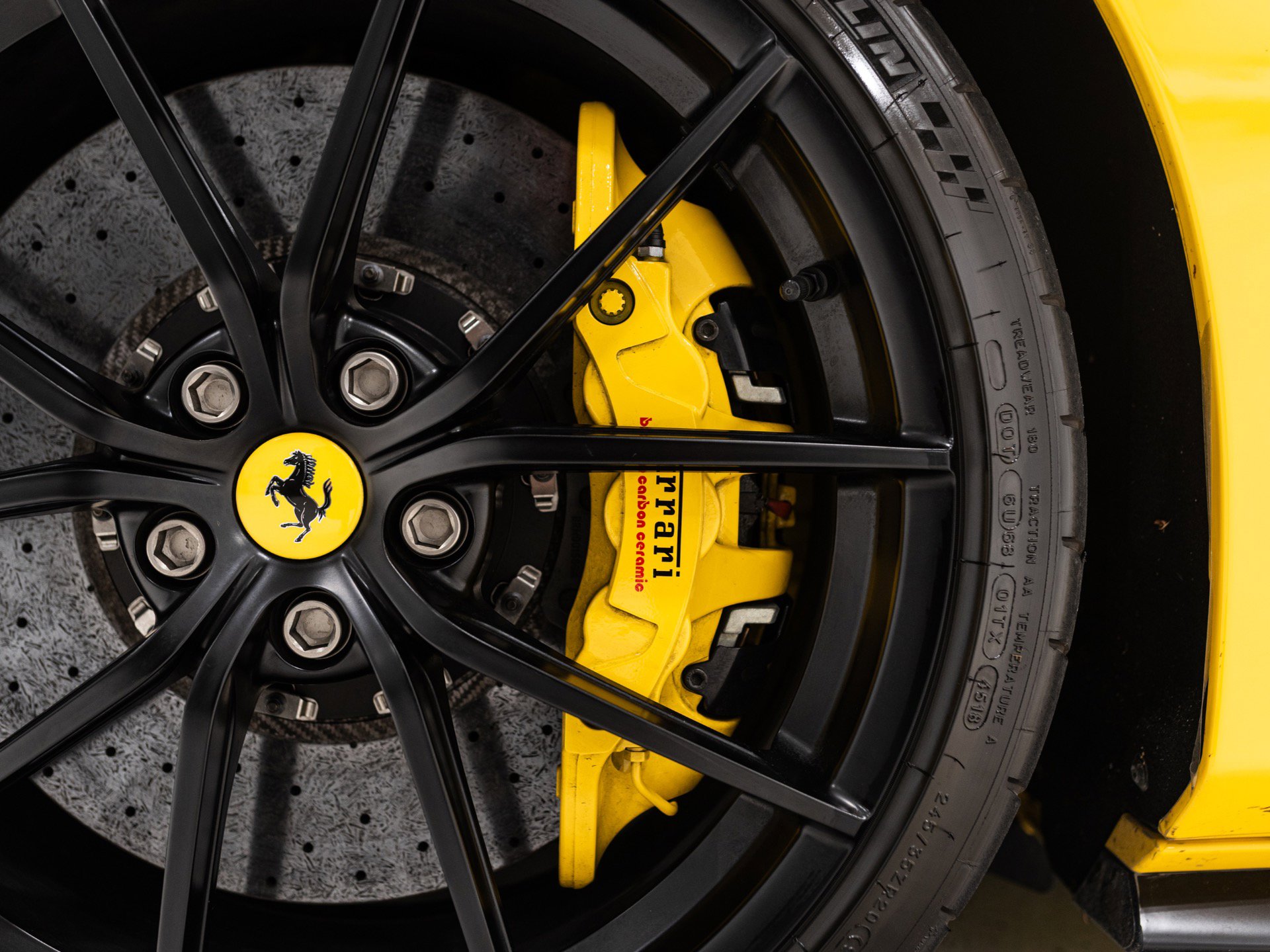 Used 2019 Ferrari 488 Pista Coupe image 12