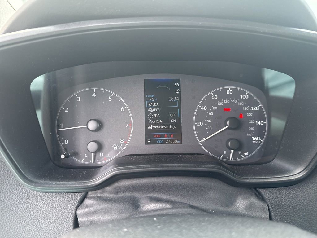 Used 2023 Toyota Corolla LE image 3