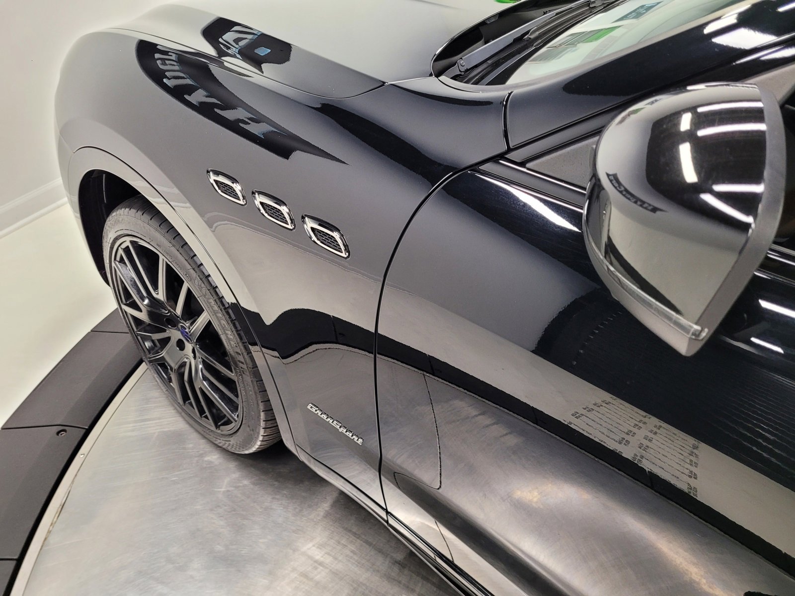 Used 2018 Maserati Levante GranSport image 59