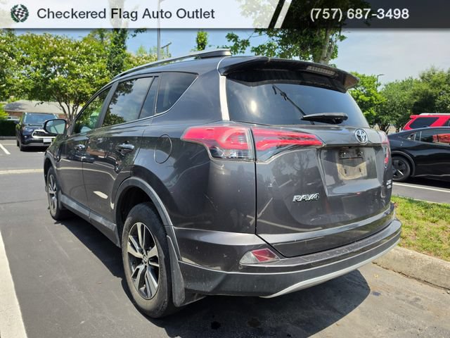 Used 2016 Toyota RAV4 XLE AWD/4WD image 4