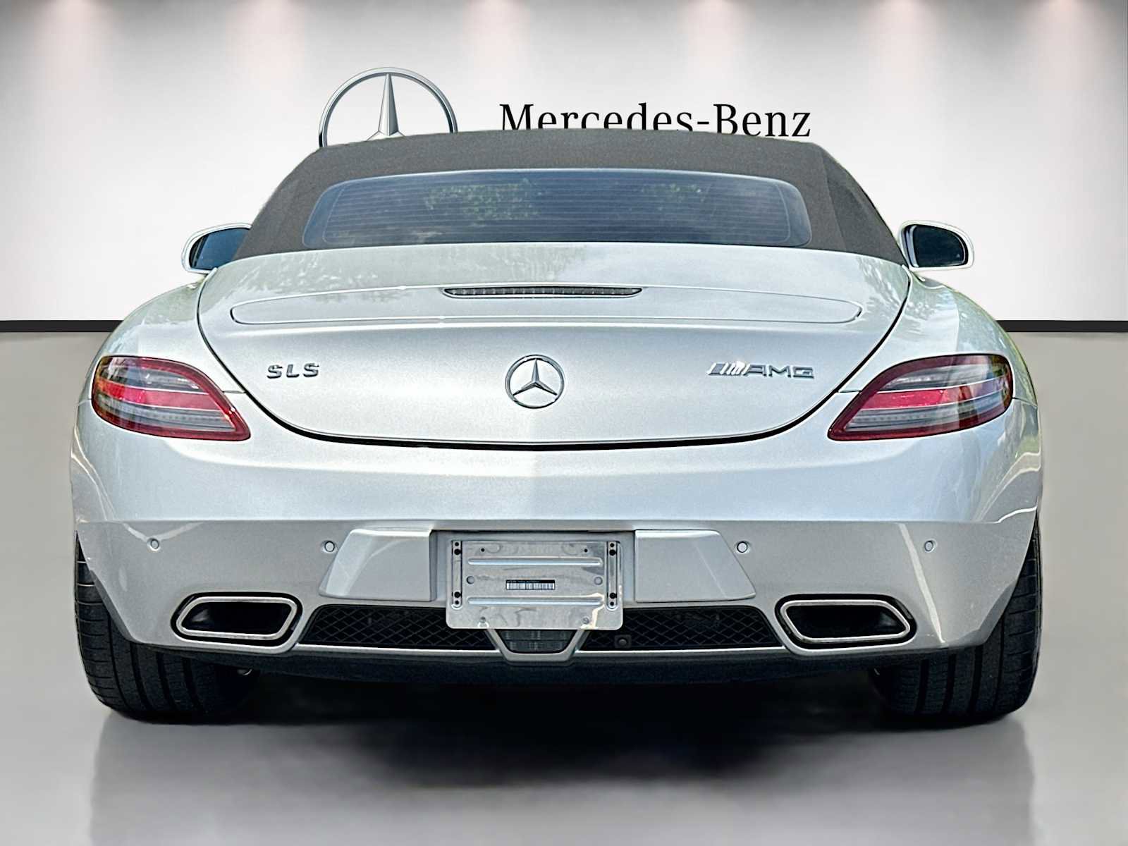 Used 2012 Mercedes-Benz SLS AMG Roadster image 6