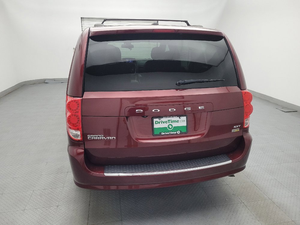 Used 2018 Dodge Grand Caravan SXT FWD image 6
