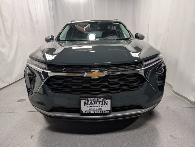 New 2026 Chevrolet Trax LT w/ Driver Confidence Package FWD image 8