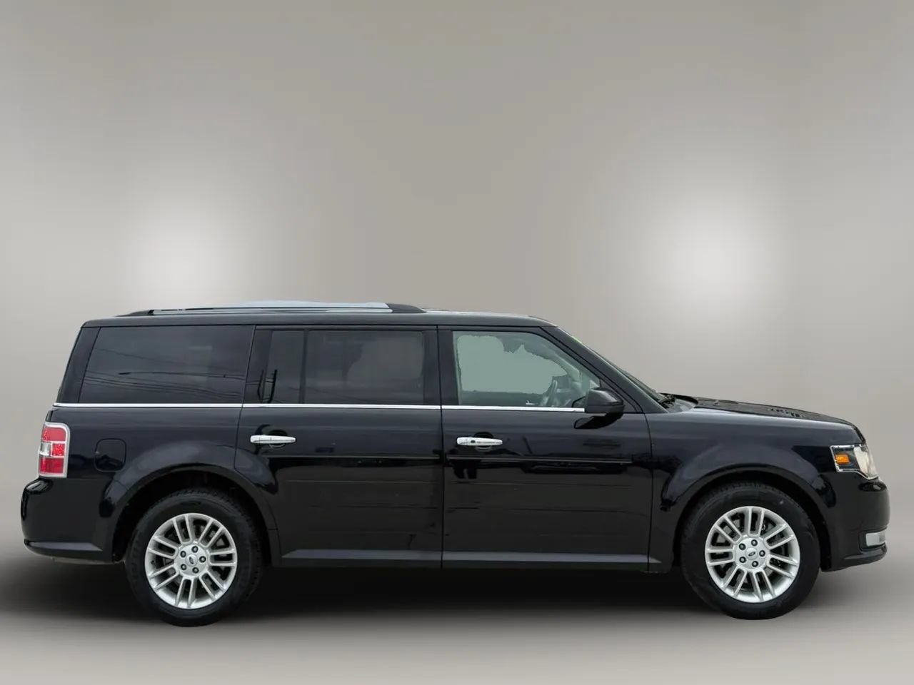 Used 2019 Ford Flex SEL w/ Equipment Group 202A AWD/4WD image 7