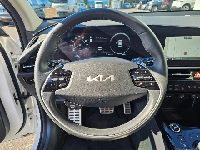 Certified 2023 Kia Niro Wave w/ Wave Preserve Package FWD image 25