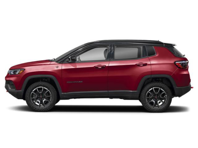 Used 2023 Jeep Compass Trailhawk AWD/4WD image 3