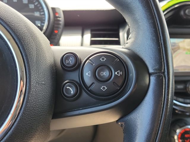 Used 2017 MINI Cooper 4-Door Hardtop FWD image 22