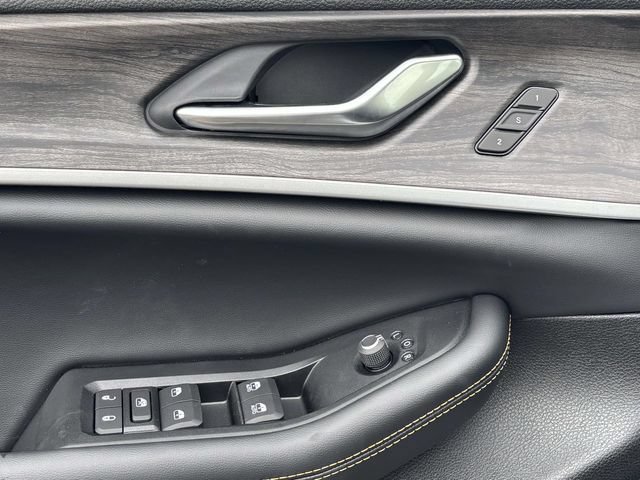 New 2026 Jeep Grand Cherokee Limited AWD/4WD image 19