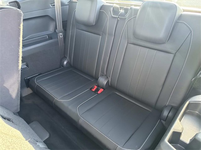 Certified 2023 Volkswagen Tiguan SE R-Line image 12