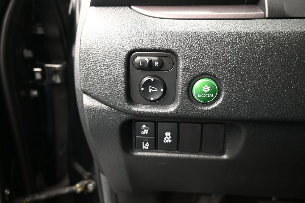 Used 2022 Honda Pilot Sport image 32