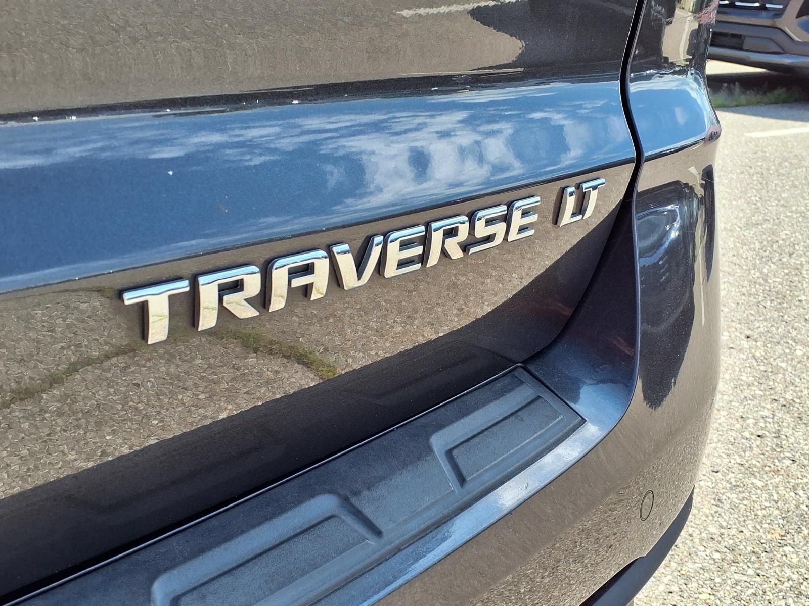 Used 2014 Chevrolet Traverse LT w/ All-Star Edition FWD image 9