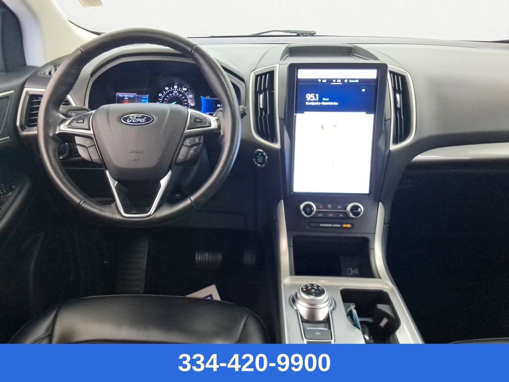 Used 2024 Ford Edge SEL image 9