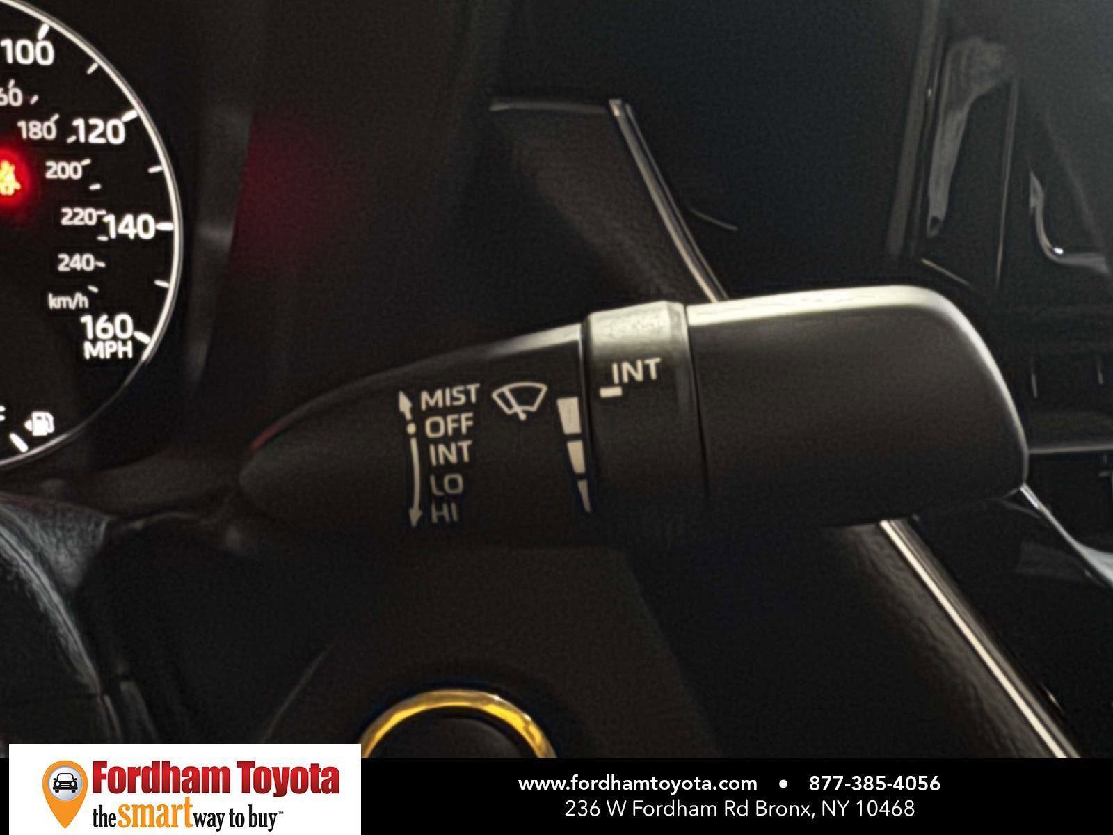 Used 2023 Toyota Corolla SE FWD image 22