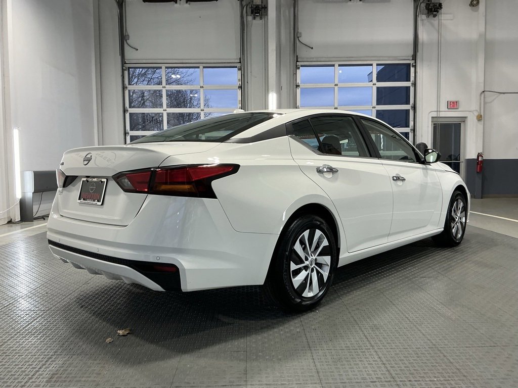 Used 2025 Nissan Altima 2.5 S image 36