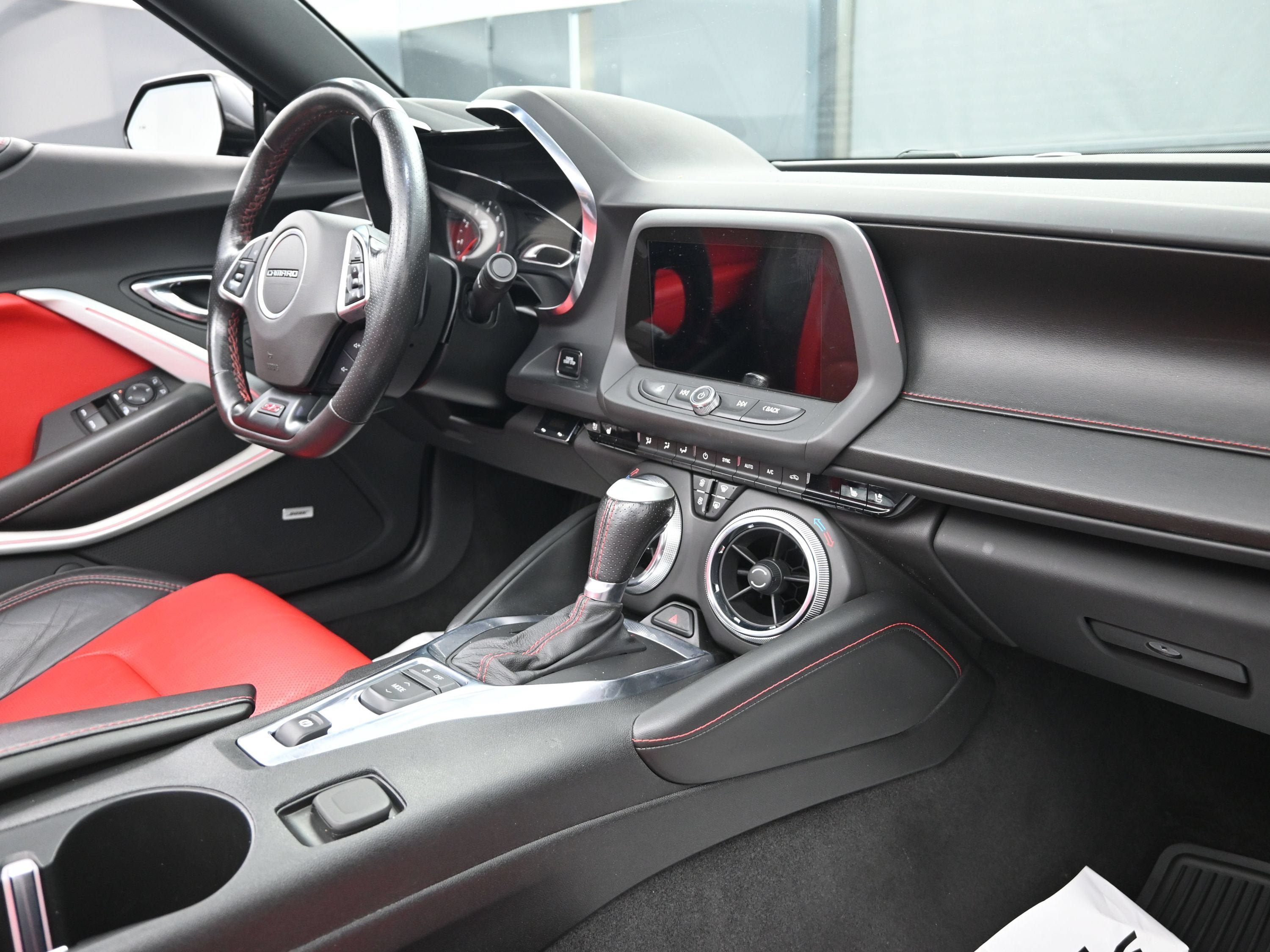 Certified 2021 Chevrolet Camaro SS RWD image 27