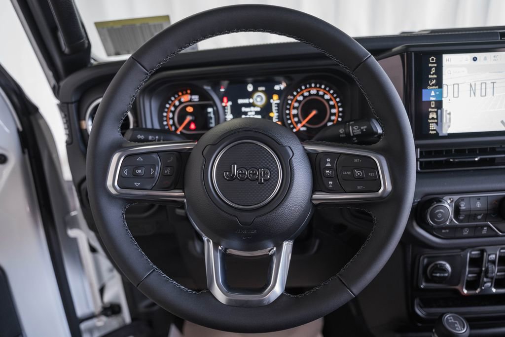 New 2026 Jeep Wrangler Sahara AWD/4WD image 31