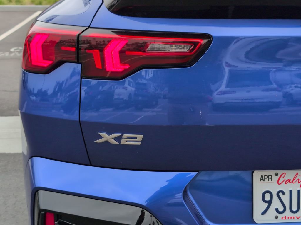 Used 2025 BMW X2 xDrive28i AWD/4WD image 25