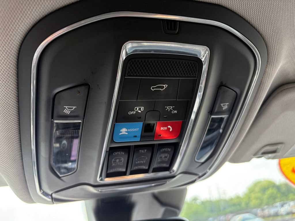Used 2022 Jeep Grand Cherokee Limited 4xe AWD/4WD image 18