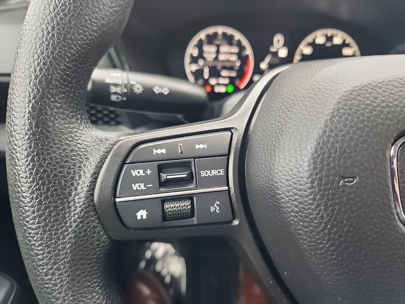 Used 2024 Honda CR-V LX image 18