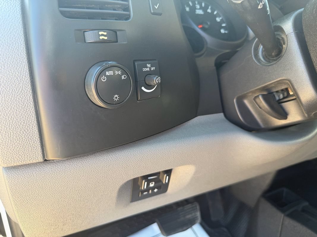 Used 2011 GMC Sierra 1500 W/T AWD/4WD image 12