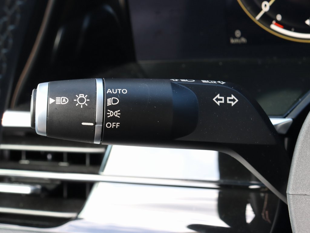 Certified 2025 INFINITI QX80 Luxe image 46