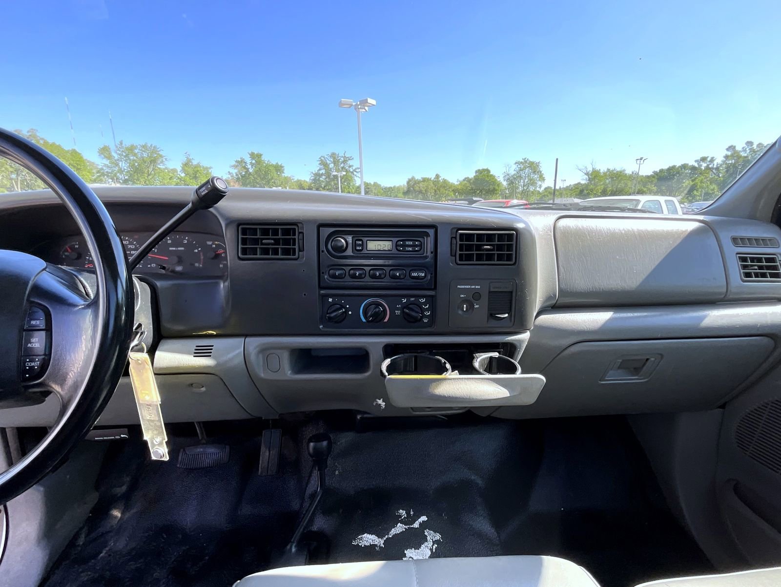 Used 2004 Ford F550 4x4 Regular Cab Super Duty image 12
