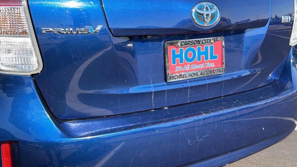 Used 2017 Toyota Prius V Two w/ Carpet Mat Package FWD image 28