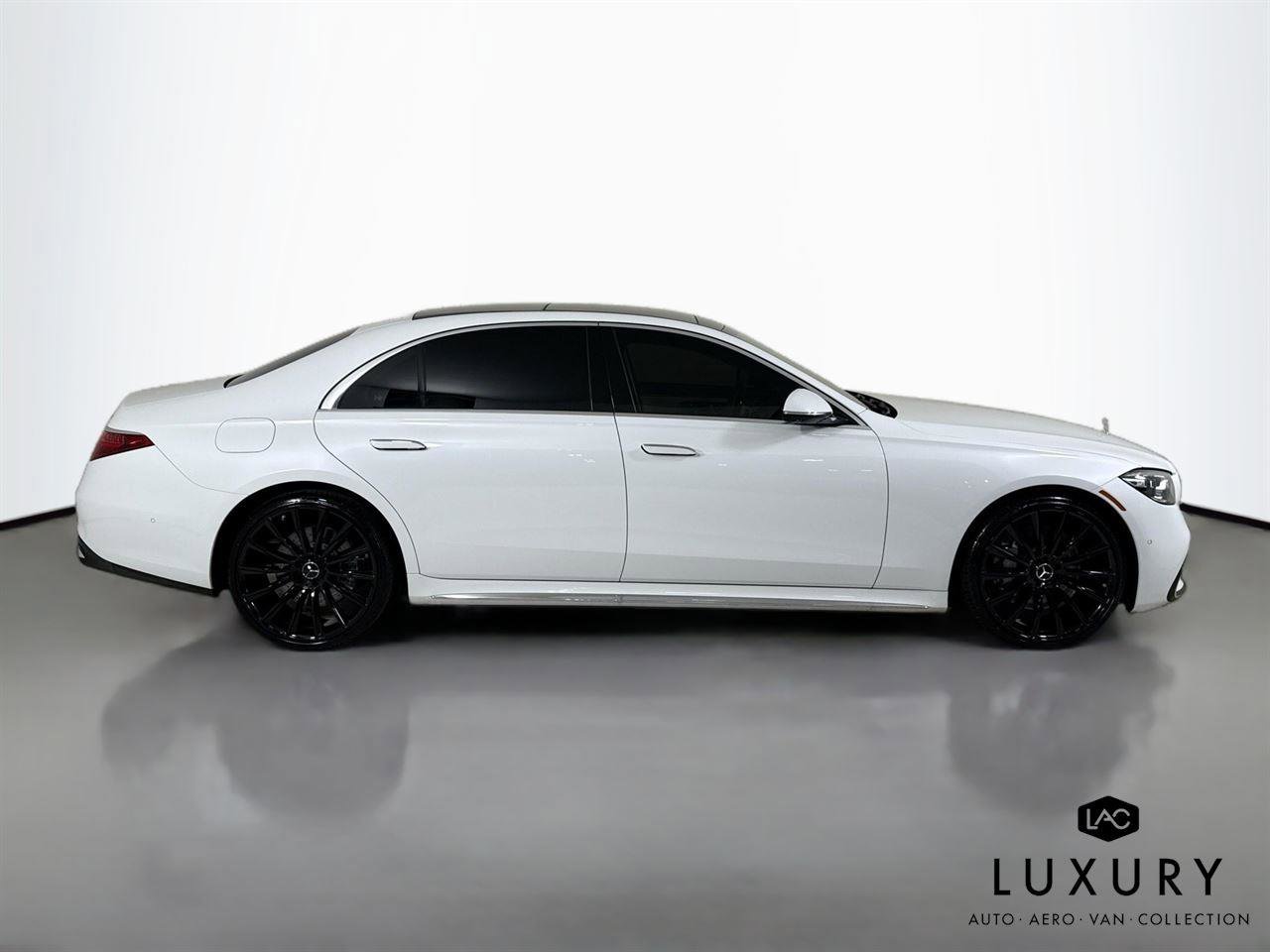 Used 2024 Mercedes-Benz S 580 4MATIC Sedan image 3