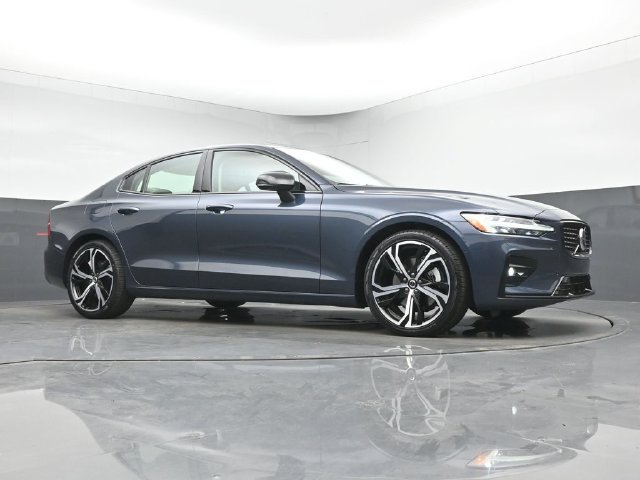 Used 2024 Volvo S60 B5 Plus w/ Climate Package FWD image 35