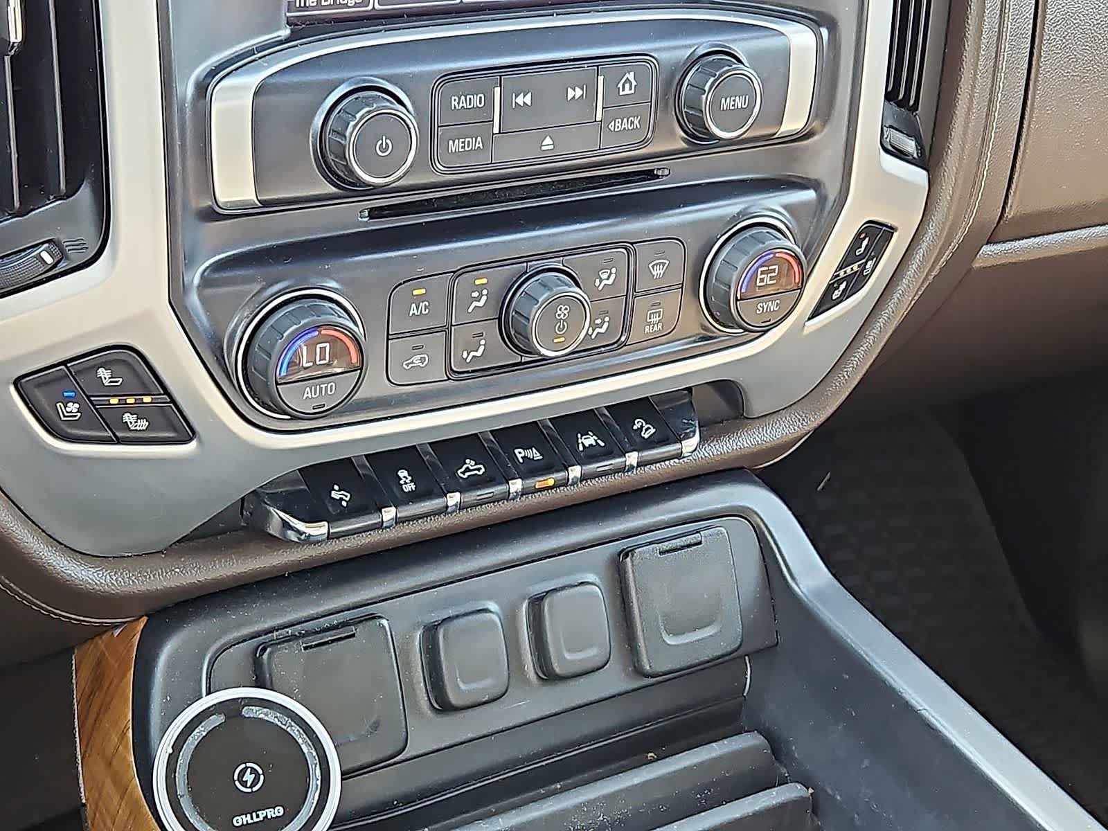 Used 2017 GMC Sierra 1500 SLT AWD/4WD image 23