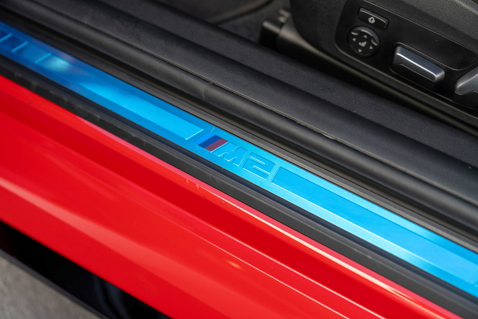 Used 2024 BMW M2 w/ Lighting Package image 18