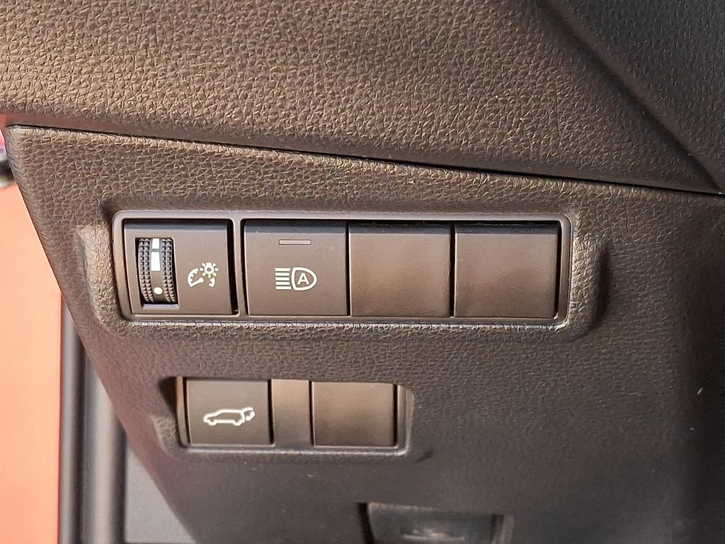 Certified 2025 Toyota Corolla Cross XLE w/ Convenience Package AWD/4WD image 27