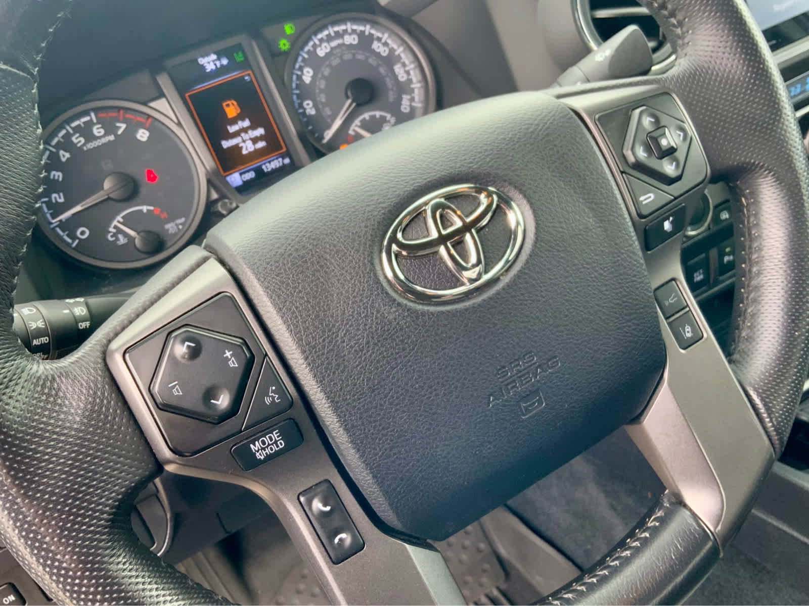 Used 2023 Toyota Tacoma TRD Off-Road w/ Technology Package image 40