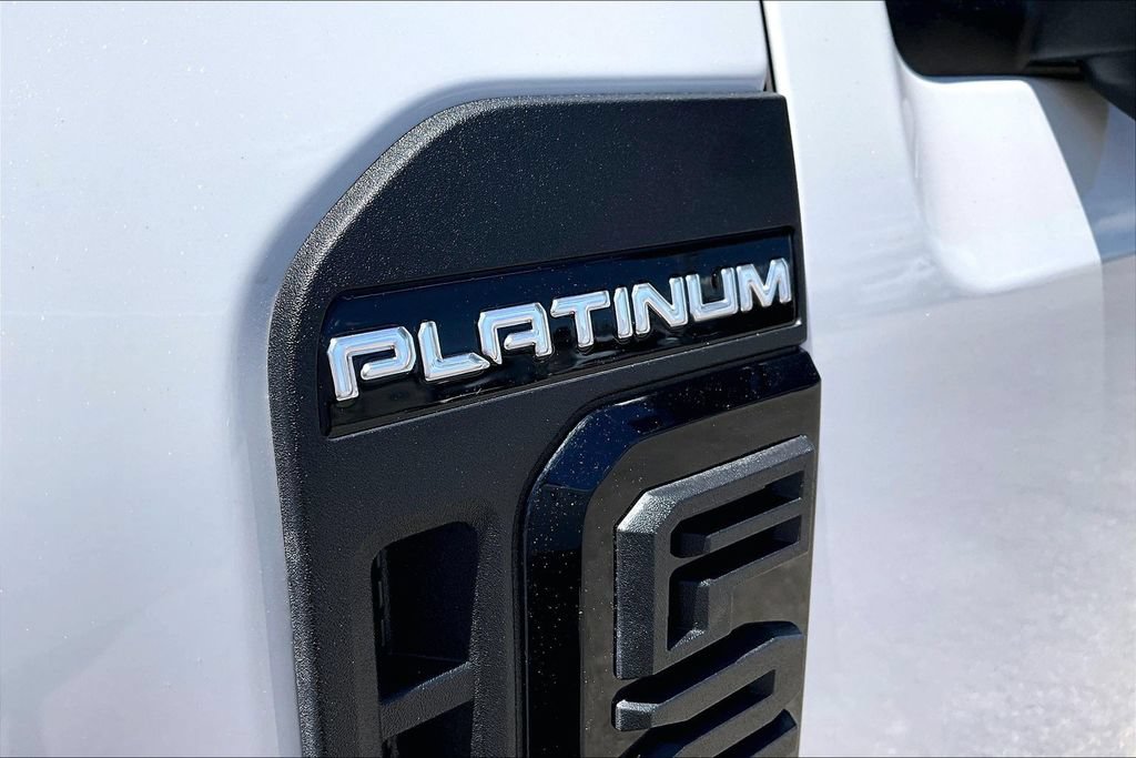 Used 2026 Ford F250 Platinum w/ Tremor Off-Road Package AWD/4WD image 8