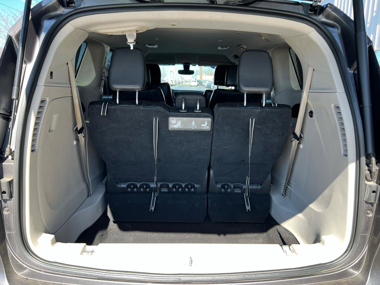 Used 2018 Chrysler Pacifica Touring-L image 13