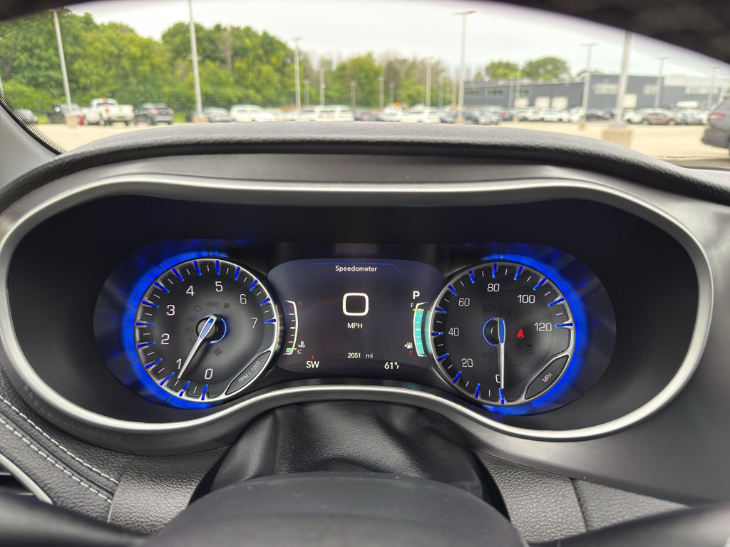 New 2026 Chrysler Pacifica Select FWD image 16